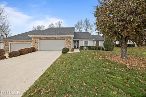 19 Augustine Ln, Crossville, TN 38558