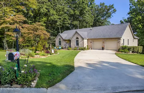 29 Dockside Ct, Crossville, TN 38558
