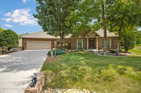 11 Leyden Cir, Crossville, TN 38558