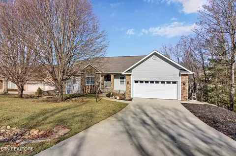 12 Milnor Cir, Crossville, TN 38558