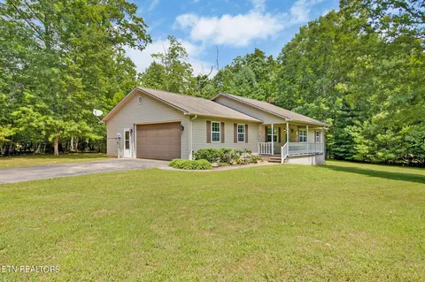 317 Will Dr, Crossville, TN 38555