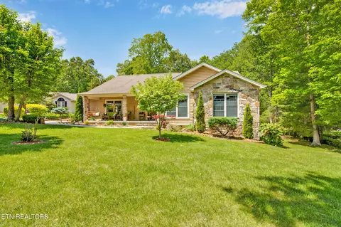 44 Holly Ln, Crossville, TN 38558