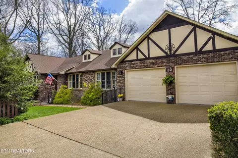 12 Park Ter, Crossville, TN 38558