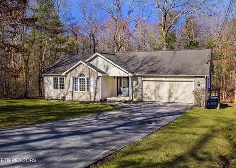 123 Brantenwood Cir, Crossville, TN 38558
