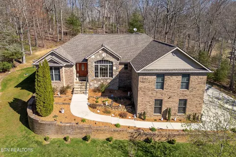 18 Norwood Pl, Crossville, TN 38558