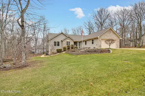 169 Trentwood Dr, Crossville, TN 38558