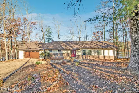 238 Lakeside Dr, Crossville, TN 38558