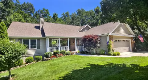 182 Canterbury Dr, Crossville, TN 38558