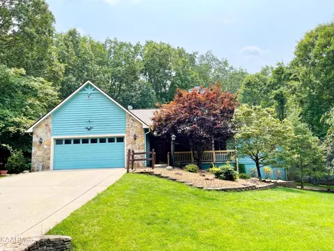 15 Clason Pt, Crossville, TN 38558