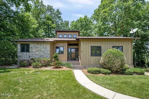 37 Marquette Ter, Crossville, TN 38558