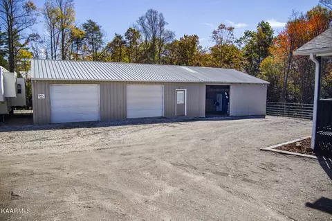 674 E Rock Quarry Rd, Clarkrange, TN 38553 photo 5