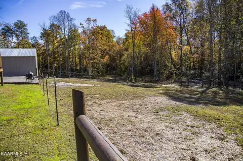 674 E Rock Quarry Rd, Clarkrange, TN 38553 photo 10