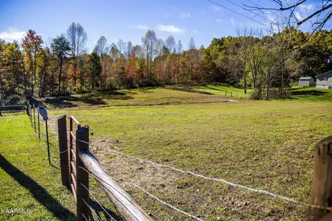 674 E Rock Quarry Rd, Clarkrange, TN 38553 photo 38