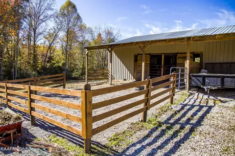674 E Rock Quarry Rd, Clarkrange, TN 38553 photo 35