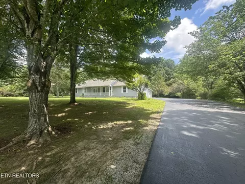 236 Will Dr, Crossville, TN 38555