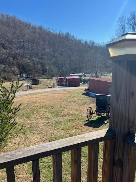 Exterior - 625 White Hollow Ln, Lafayette, TN 37083 photo 13 of 19