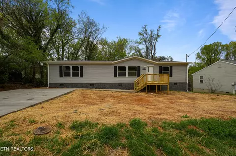 815 Valley Dr, Knoxville, TN 37920