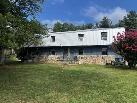 50 Rexs Ln, Lafayette, TN 37083