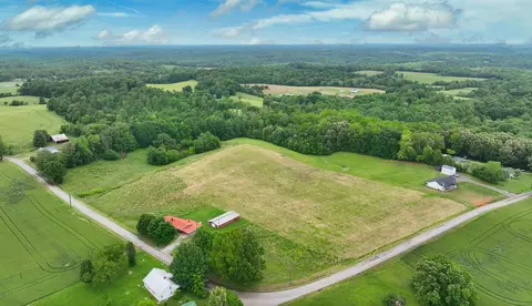 192 Nubia Rd, Westmoreland, TN 37186