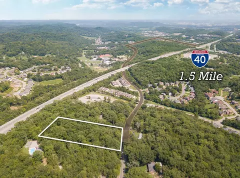 7677 Sawyer Brown Rd, Nashville, TN 37221