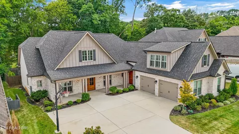 1452 Turning Leaf Ln, Knoxville, TN 37922