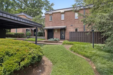 612 Timber Ln, Nashville, TN 37215