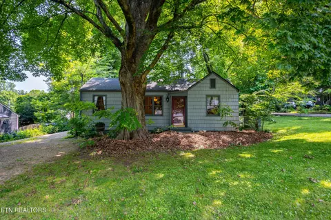 4614 Florence Rd, Knoxville, TN 37920