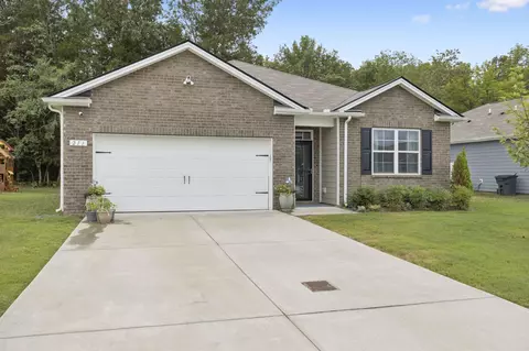 211 Addison Ave, Chapel Hill, TN 37034