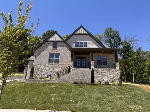 6025 Elliott Ct, Arrington, TN 37014