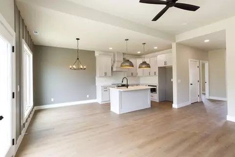 795 Oconner St, Smithville, TN 37166 photo 9