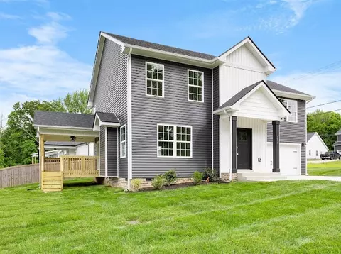 201 Wade Hampton Ln, Clarksville, TN 37040