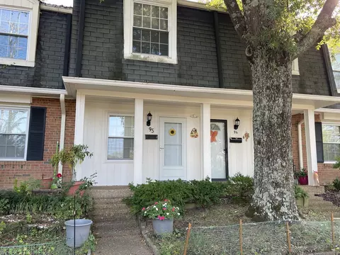 5510 Country Dr #95, Nashville, TN 37211