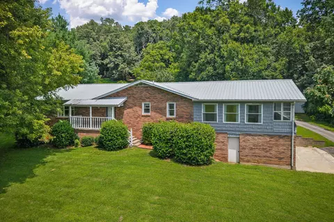 695 Jim Hennessee Rd, Sparta, TN 38583