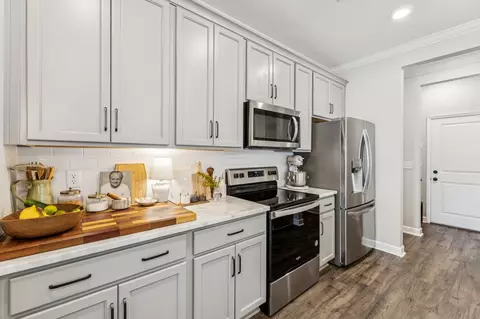 Kitchen - 3530 Lafave Ln, Murfreesboro, TN 37129 photo 4 of 7