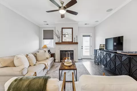 Living - 3530 Lafave Ln, Murfreesboro, TN 37129 photo 1 of 2