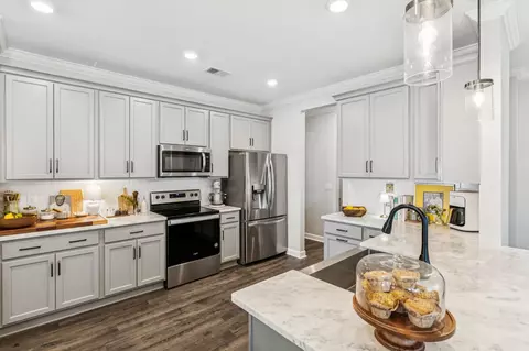 Kitchen - 3530 Lafave Ln, Murfreesboro, TN 37129 photo 2 of 7