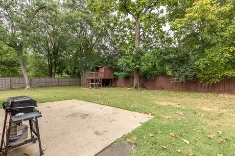 Exterior - 1819 Greerson Dr, Murfreesboro, TN 37130 photo 8 of 16