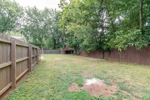 Exterior - 1819 Greerson Dr, Murfreesboro, TN 37130 photo 9 of 16