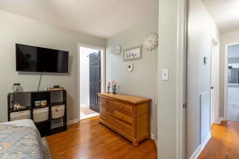 Entry Way - 1819 Greerson Dr, Murfreesboro, TN 37130 photo 2 of 2