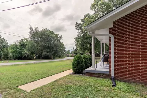 Exterior - 1819 Greerson Dr, Murfreesboro, TN 37130 photo 7 of 16