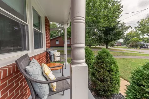 Exterior - 1819 Greerson Dr, Murfreesboro, TN 37130 photo 6 of 16