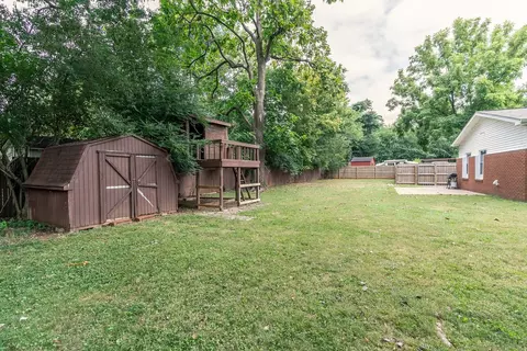 Exterior - 1819 Greerson Dr, Murfreesboro, TN 37130 photo 14 of 16