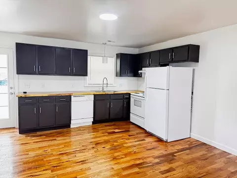 Kitchen - 106 Waggoner St, Decherd, TN 37324 photo 2 of 2