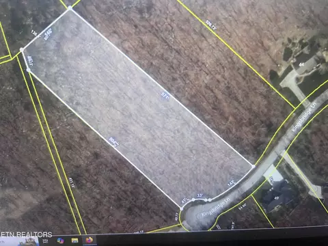 50 Kingsbridge Ln, Crossville, TN 38558