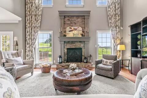1098 Stonebridge Park Dr, Franklin, TN 37069