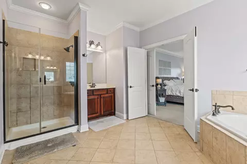 Bath - 1098 Stonebridge Park Dr, Franklin, TN 37069 photo 2 of 4