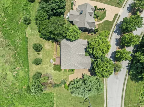 View/Area - 1098 Stonebridge Park Dr, Franklin, TN 37069 photo 1 of 2