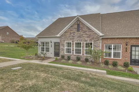 881 Meadowcrest Way, Lebanon, TN 37090