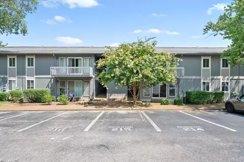 21 Vaughns Gap Rd, Nashville, TN 37205