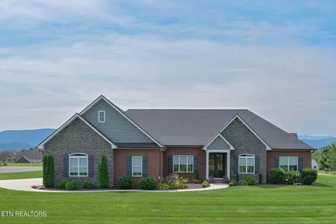 3208 Sweetgrass Cir, Maryville, TN 37804
